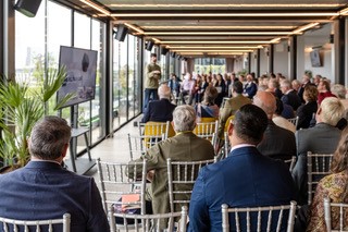 Dimension: 700 X 468 px
Size: 2096 KB
Type: jpeg